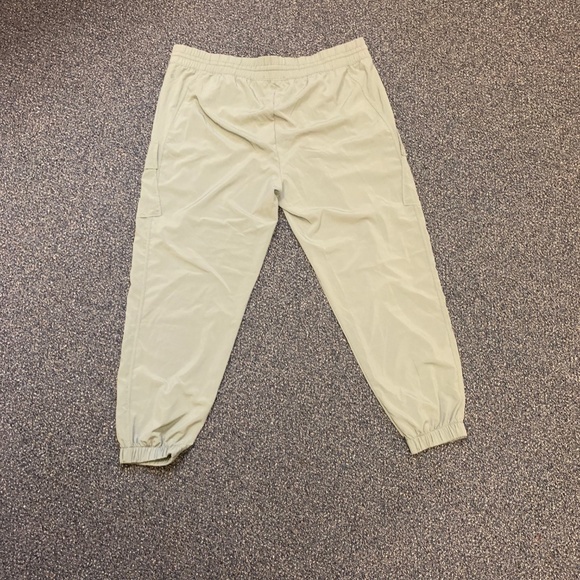 zella urban cargo jogger pants